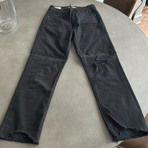 NWOT Black on black Levis 724 high rise straight crop